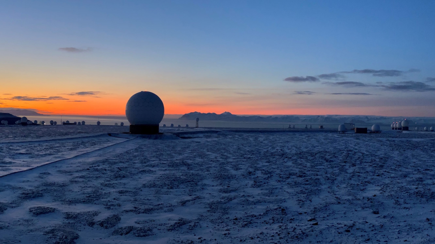 KSAT Ka-band graphic with Svabard ground station.